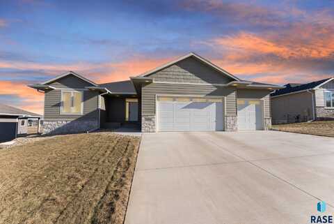 2608 S Galena Ave, Sioux Falls, SD 57110