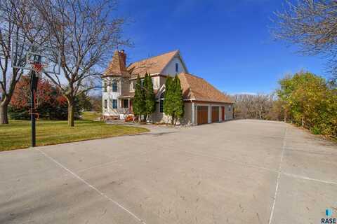 26918 Baker Park Pl, Sioux Falls, SD 57108