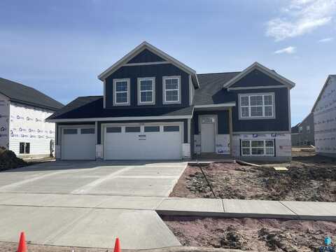 5904 S Coneflower Ave, Sioux Falls, SD 57108