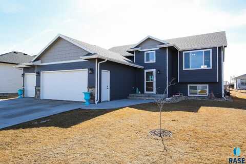 109 Patricia St, Harrisburg, SD 57032