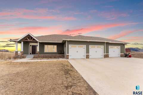 47877 257th St, Sioux Falls, SD 57104