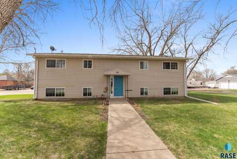101 E 3rd St, Worthing, SD 57077