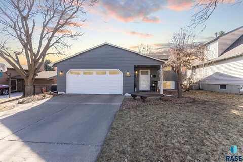 2509 S Judy Ave, Sioux Falls, SD 57103