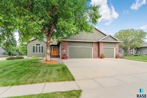 5219 S Lewis Ave, Sioux Falls, SD 57108