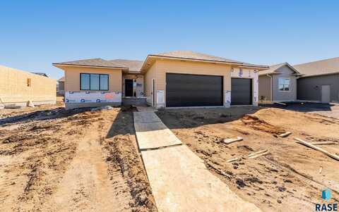 8801 W Rathburn St, Sioux Falls, SD 57106
