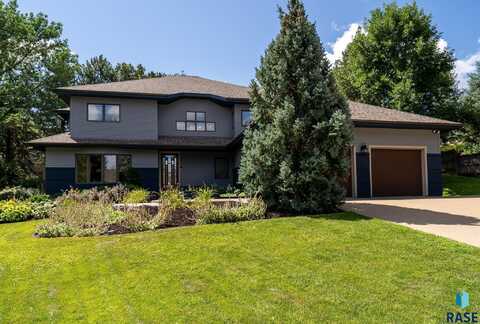 3132 Spruceleigh Ln, Sioux Falls, SD 57105