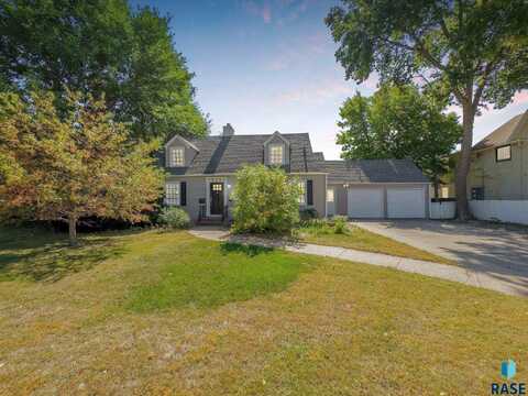 217 E 26th St, Sioux Falls, SD 57105