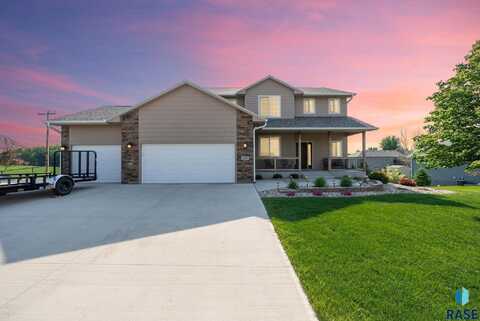 100 Oak Ave, Crooks, SD 57020
