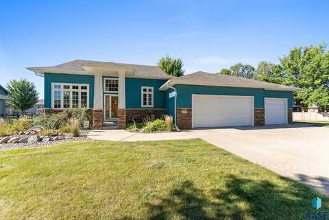 3117 W Crimson St, Sioux Falls, SD 57108