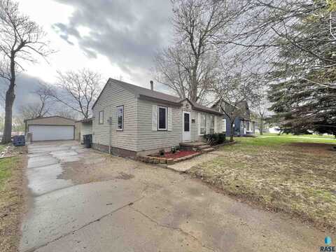 429 Donaldson St, Luverne, MN 56156