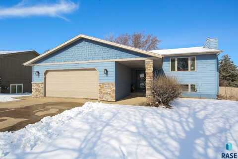 5912 W Sioux K Ct, Sioux Falls, SD 57106