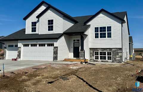 5936 S Coneflower Ave, Sioux Falls, SD 57108