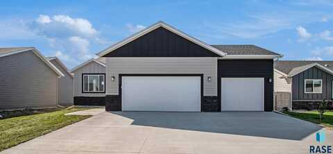 213 Plainside Ave, Harrisburg, SD 57032