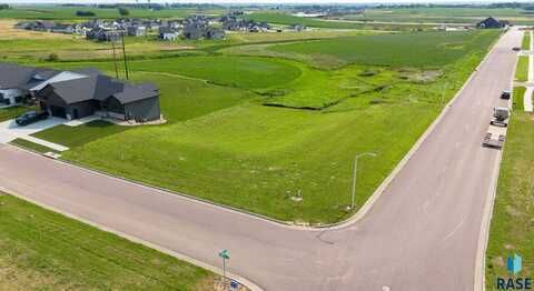 1500 N Marlowe Ave, Sioux Falls, SD 57110