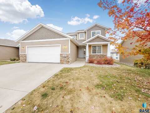 204 E 81st Pl, Sioux Falls, SD 57108