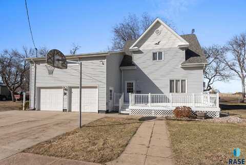 850 E 3rd St, Bridgewater, SD 57319
