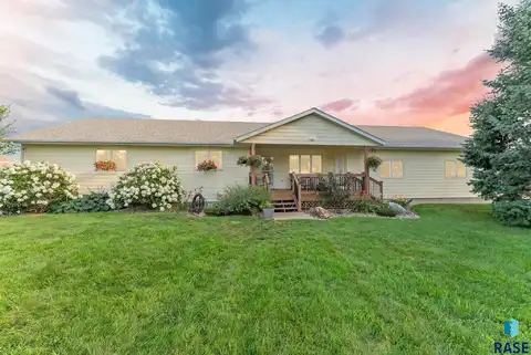46493 258th St, Hartford, SD 57033