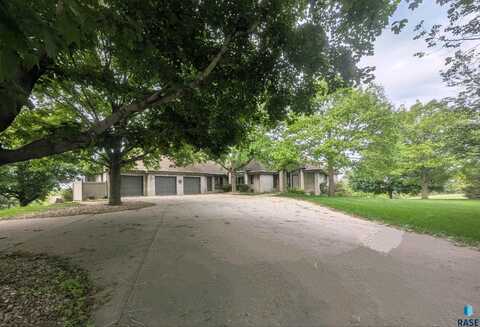 1228 S Stoney Pointe Ct, Sioux Falls, SD 57106