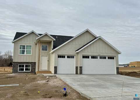 5937 S Coneflower Ave, Sioux Falls, SD 57108