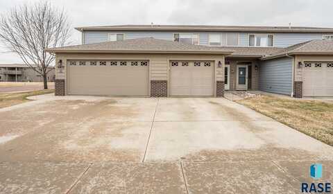 6405 S Santa Rosa Cir, Sioux Falls, SD 57108