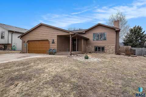737 N Columbia Dr, Sioux Falls, SD 57103
