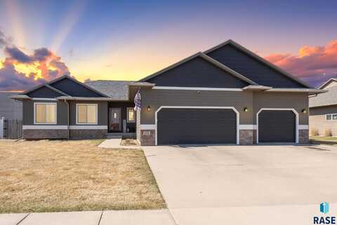 925 N Cole Ave, Tea, SD 57064