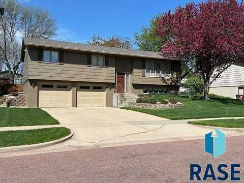 2309 S Wellington Ave, Sioux Falls, SD 57106
