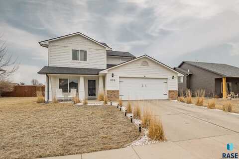 806 Hemlock St, Harrisburg, SD 57032