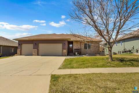 6401 S Tomar Rd, Sioux Falls, SD 57108