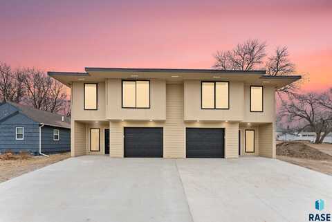 711 &713 N Dakota Ave, Dell Rapids, SD 57022