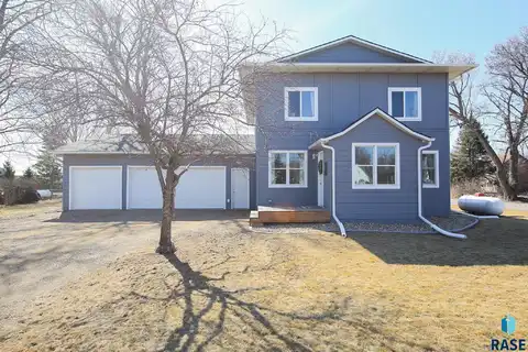 351 Dewey Ave, Chancellor, SD 57105