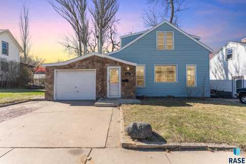 1011 W 12th St, Sioux Falls, SD 57104
