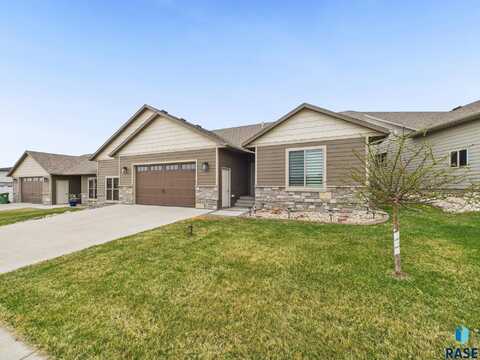 5107 E Cattail Dr, Sioux Falls, SD 57110