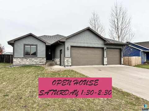 504 Cedar Dr, Harrisburg, SD 57032