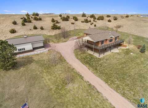 26017 Hideaway Pl, Canistota, SD 57012