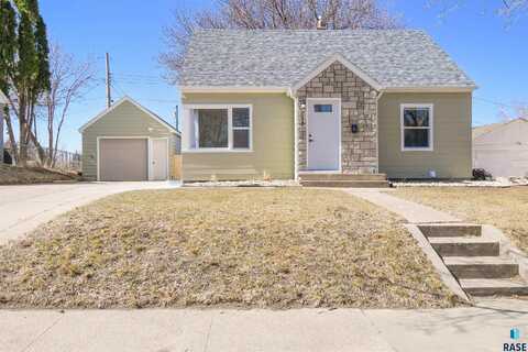 213 N Jessica Ave, Sioux Falls, SD 57103