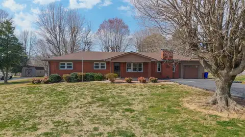 679 Peachtree Lane, Bowling Green, KY 42103