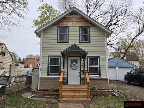 419 W 3rd Street, Mankato, MN 56001