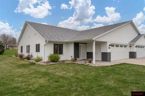 209 Plum Run, Le Sueur, MN 56058