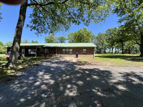 24 Chateau Drive, Dover, AR 72837