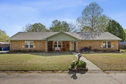 19 Fair Oaks Drive, Conway, AR 72034