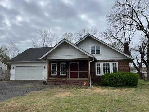 509 W 7th Street, Russellville, AR 72801