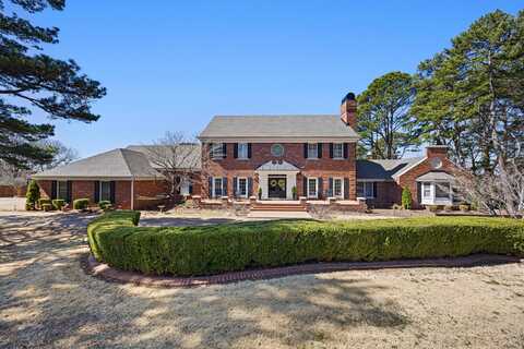 807 HILLTOP Drive, Russellville, AR 72802