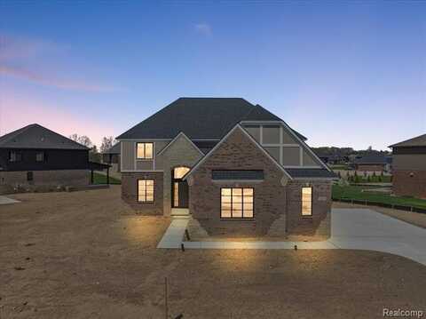 692 Westlake Avenue, Oxford, MI 48371
