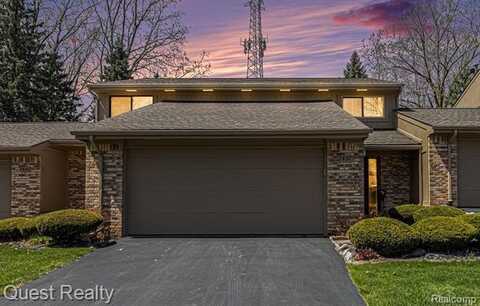 7897 MEADOW Drive, Waterford, MI 48329