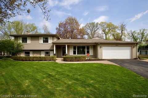 28932 KENDALLWOOD Drive, Farmington Hills, MI 48334