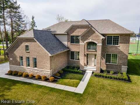 1685 E WATTLES Road, Troy, MI 48085