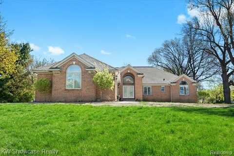 6158 HIGH VALLEY Drive, White Lake, MI 48383