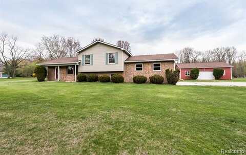 3672 W NORTH TERRITORIAL Road, Whitmore Lake, MI 48189