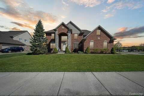 54210 BIRCHWOOD Drive, South Lyon, MI 48178